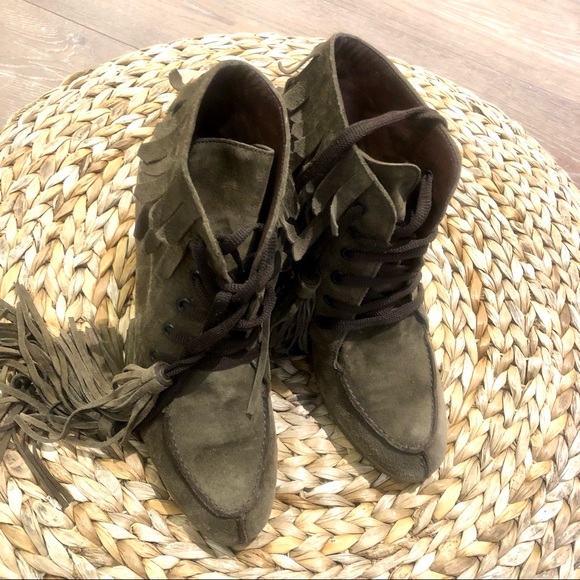 Ron White “ All day heels” Suede Booties with fringe and tassels , size 7,5 (38) - Picture 8 of 9